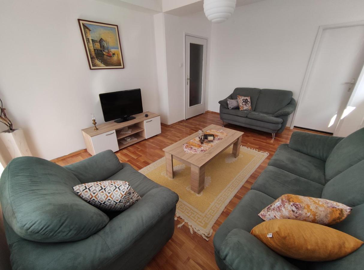 Charming & Spacious 2 Bedroom Apartment With A Gorgeous 8Th-Floor View Ohrid Exterior photo